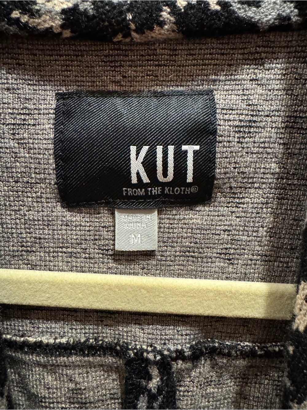 Kut from the Kloth Black & Cream Houndstooth Open-Front knit Blazer - Picture 3 of 3